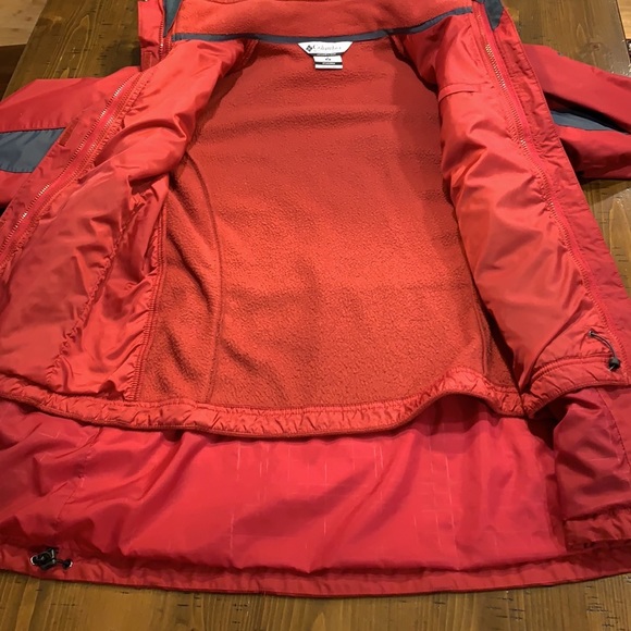 COLUMBIA INTERCHANGE THREE IN ONE WINTER JACKET - Picture 8 of 16